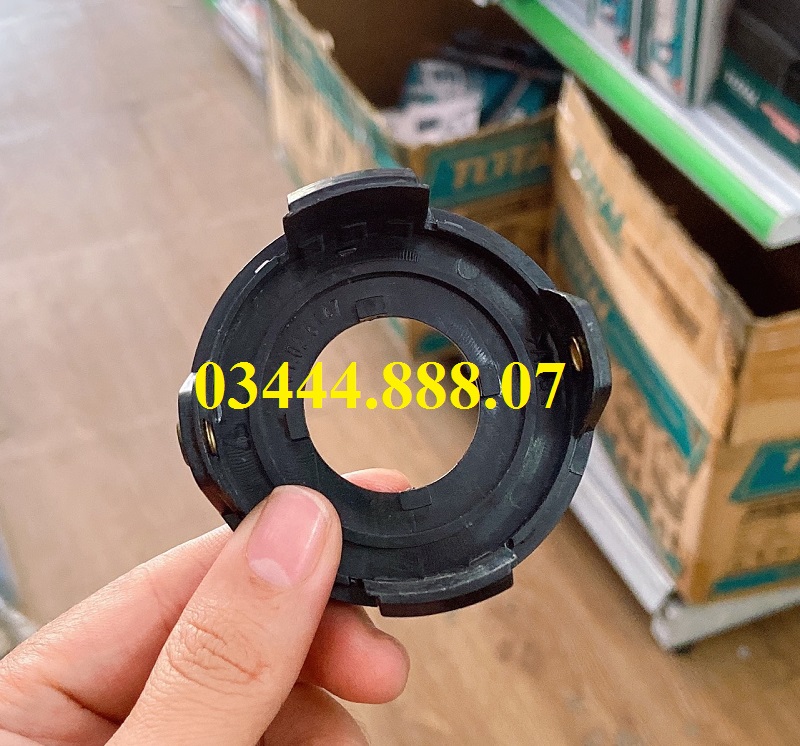 Nắp ổ cước của máy cắt cỏ GL300