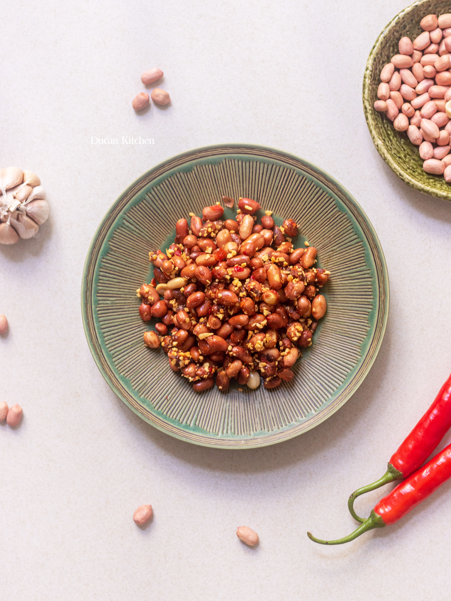 Đậu phộng Pinattsu tỏi ớt gói  85g