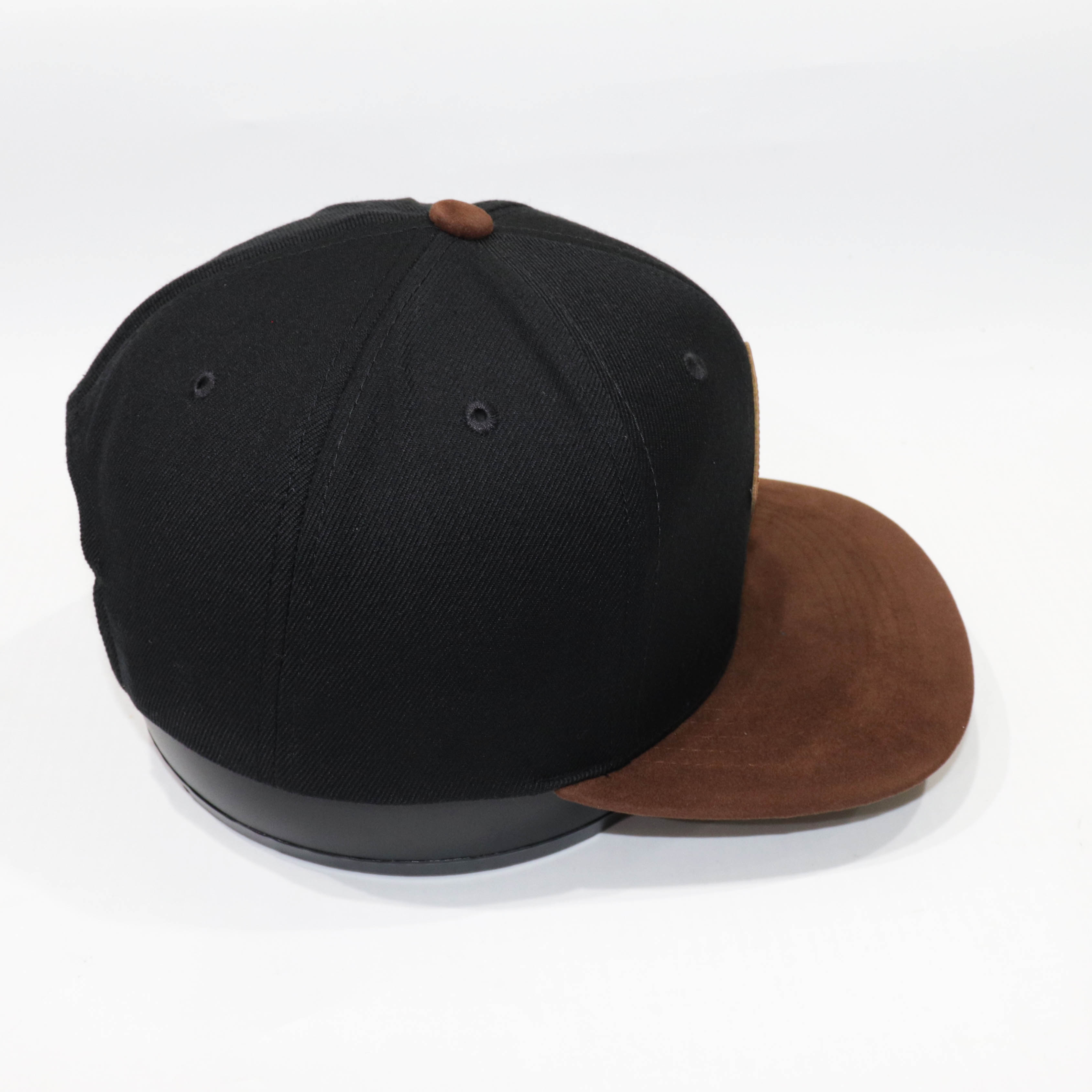 Nón Snapback NHS Colum001 Đen kết da lộn nâu.
