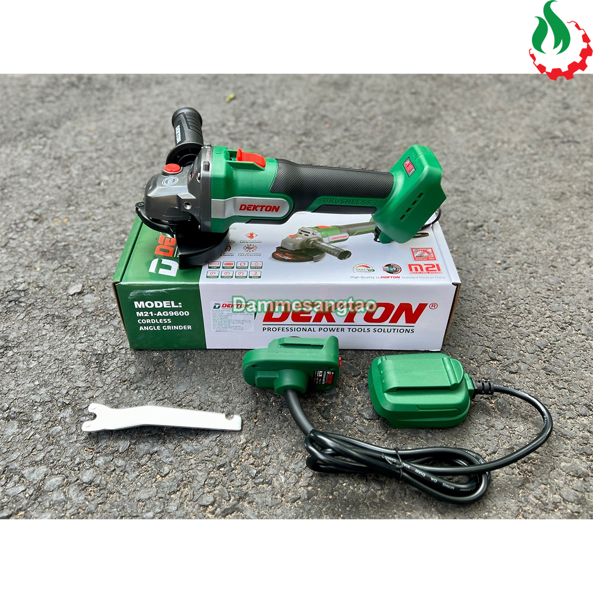 Máy mài góc pin 21V Dekton M21-AG9600 (Công tắc trượt)