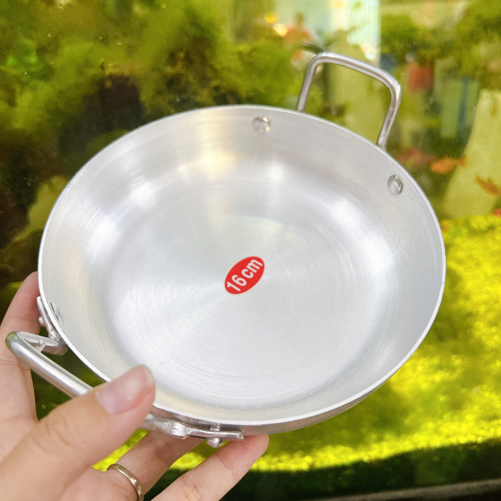 Chảo ốp la xi đục sâu lòng TH - Chảo nhôm đáy bằng xi đục TH - Chảo chiên trứng, chiên thức ăn có tay cầm cao cấp