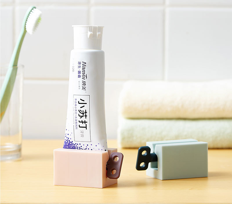 Clip tools screw squeeze toothpaste, cosmetics