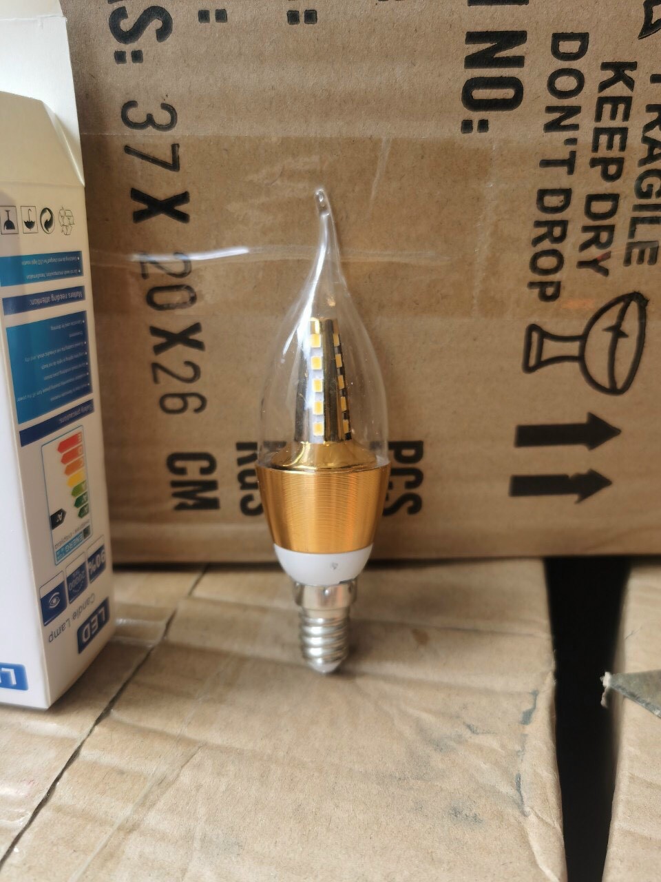 Bóng led Edison  râu 4w ánh sáng vàng, đỏ đui E14, E27