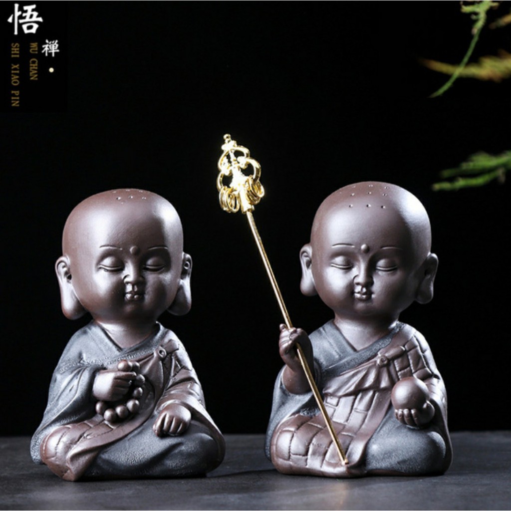 Tượng gốm tử sa nhà sư ngồi thiền tịnh tâm - Tượng sư phụ ngồi thiền, chất liệu gốm sứ, thiết kế tinh tế, tỉ mỉ, thích hợp trang trí cho mọi không gian