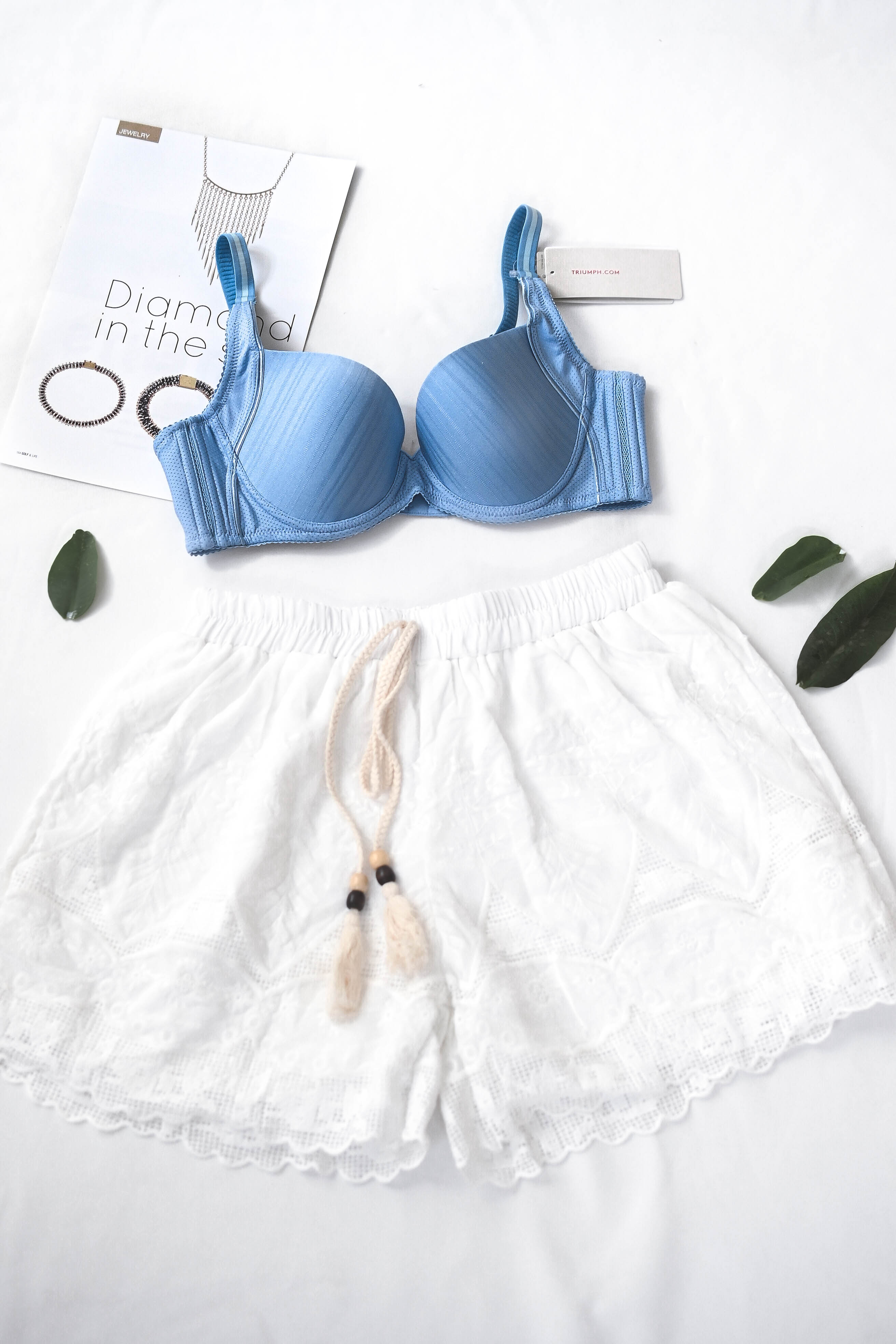 Áo ngực Triumph mút mỏng có gọng