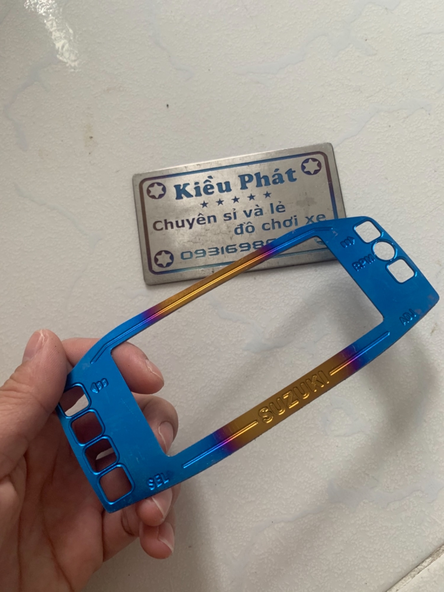 Dán mặt đồng hồ titan Raider fi Satria có keo