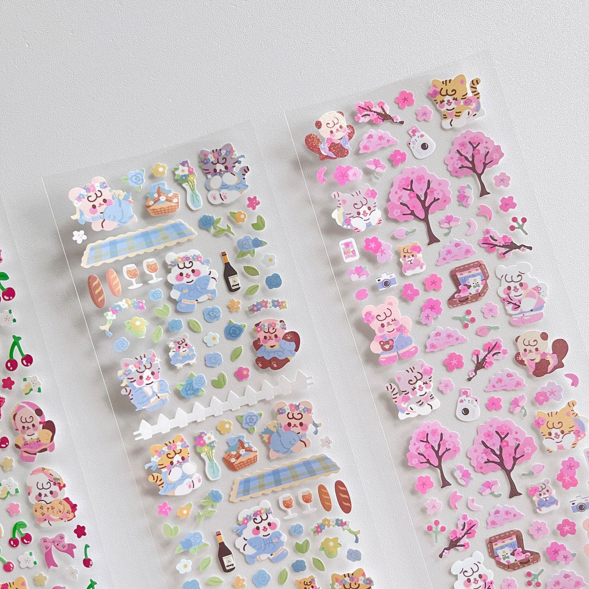 Tấm sticker PVC làng động vật dễ thương