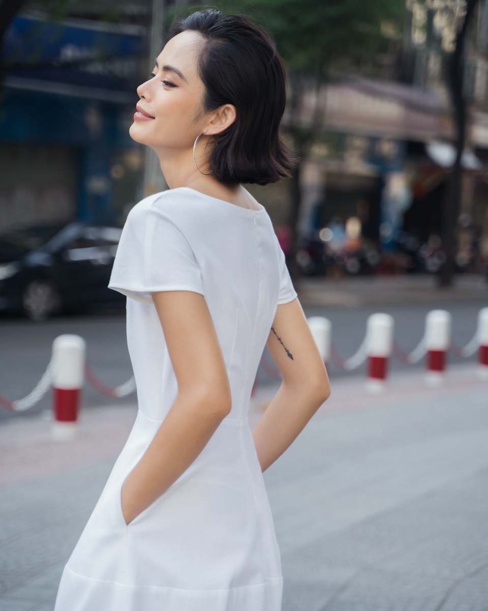Đầm Linen Trắng  Becoming Unveil