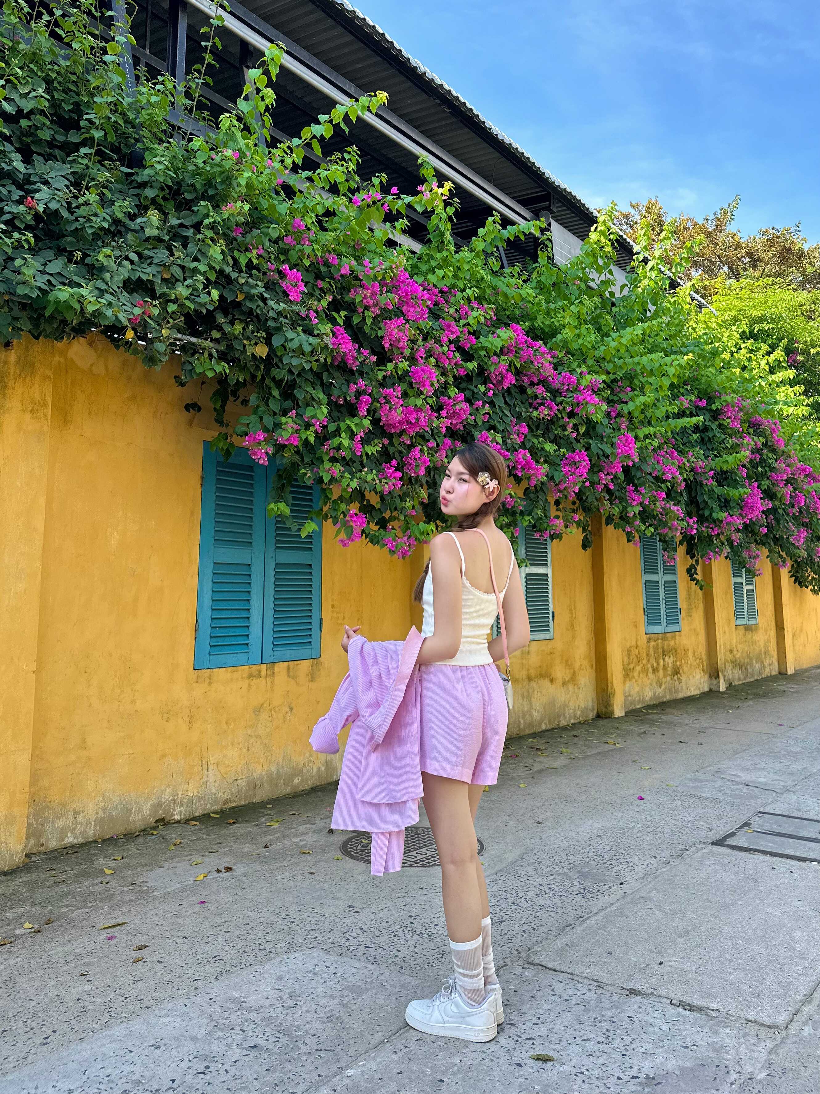 Áo Dai Dây Form Ôm Phối Viền Ren | SASSY TOP | Secodee