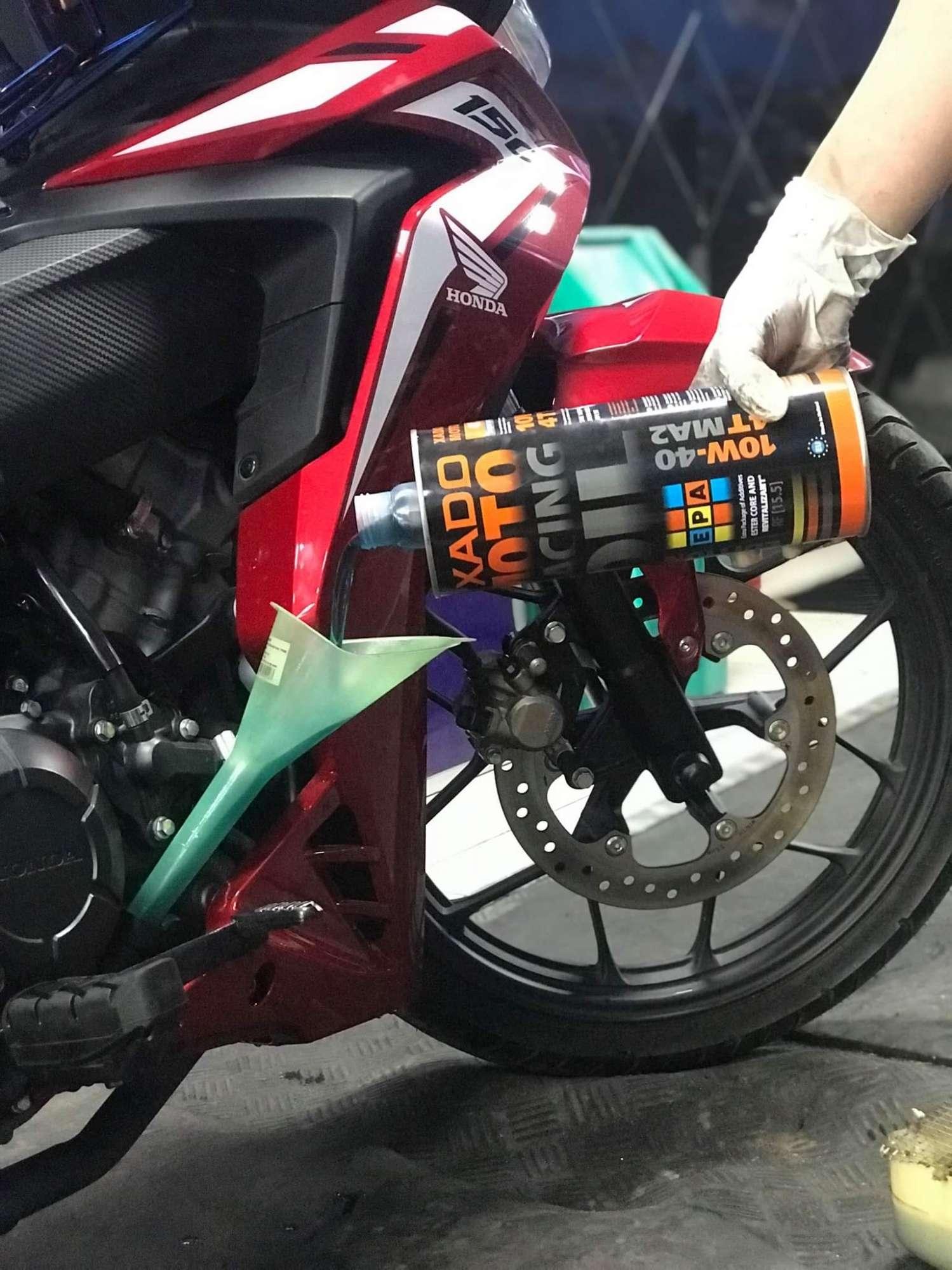 XADO Moto racing 10W40