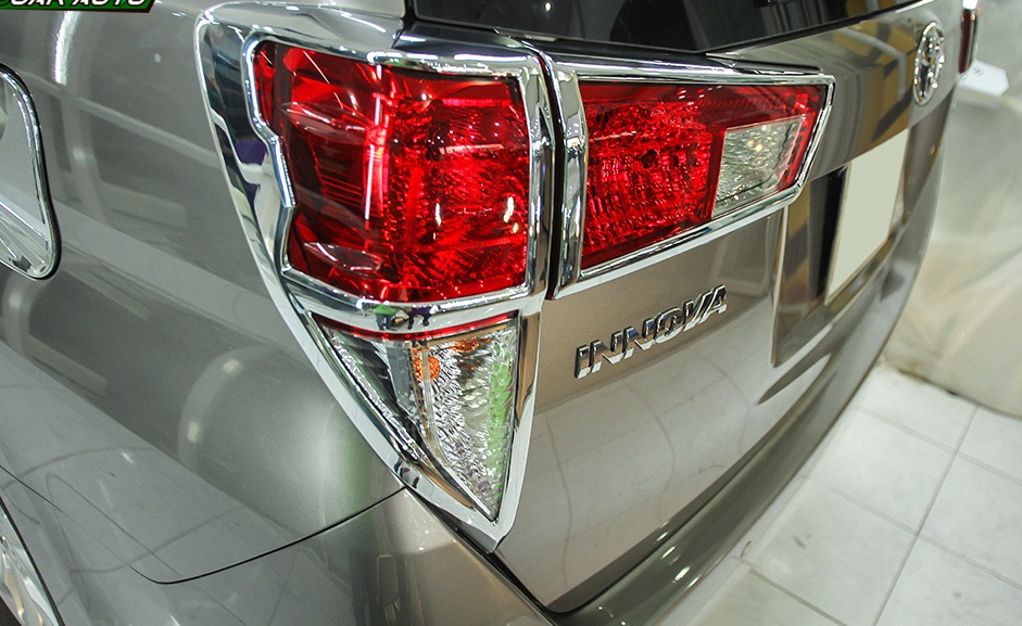 Ốp viền đèn pha hậu INNOVA 2016-2020