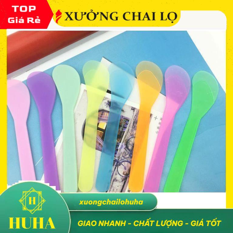 Que nhựa dùng trong spa, dụng cụ mỹ phẩm , phụ kiện du lịch