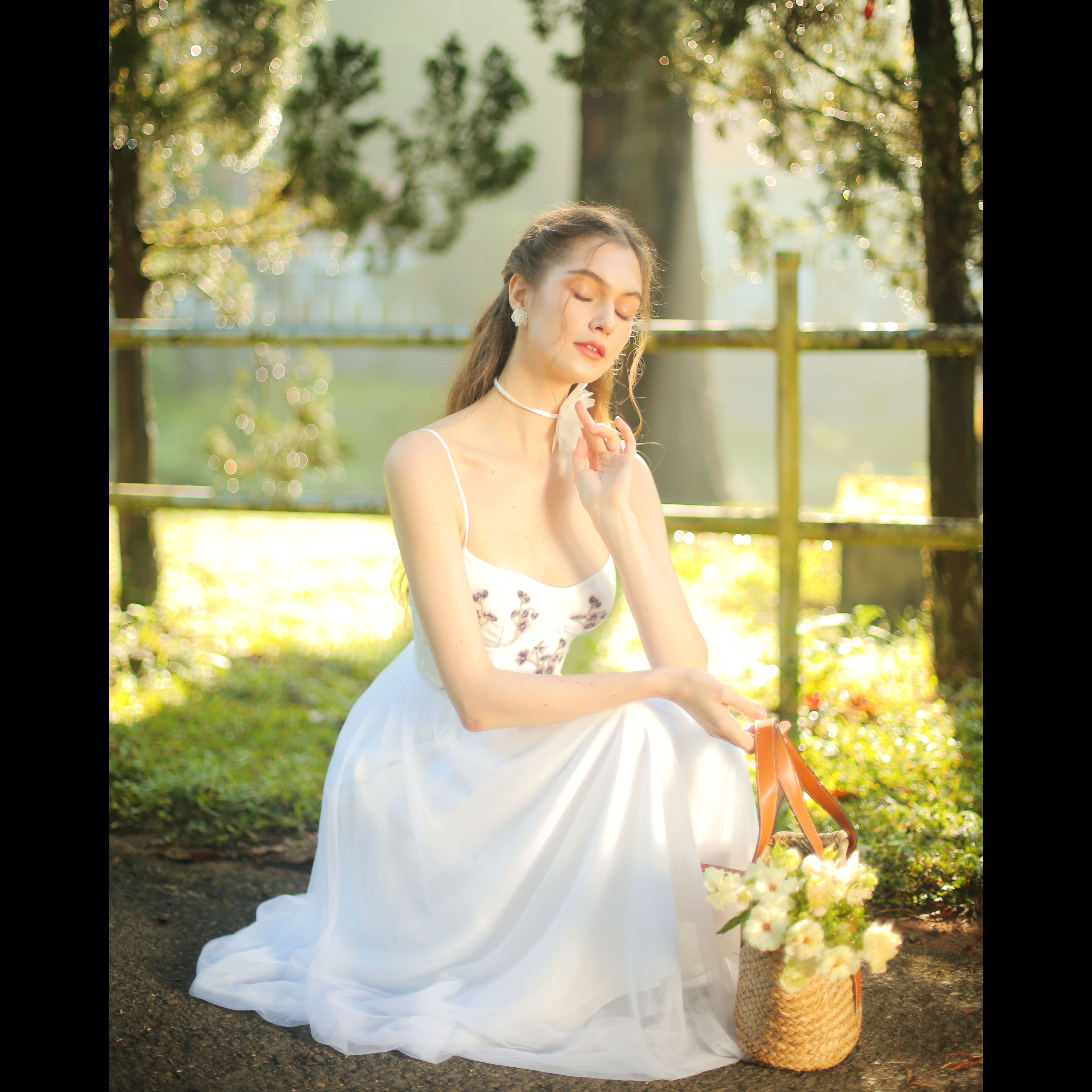 SÒ VINTAGE - MARCI Đầm maxi thêu kèm hoa