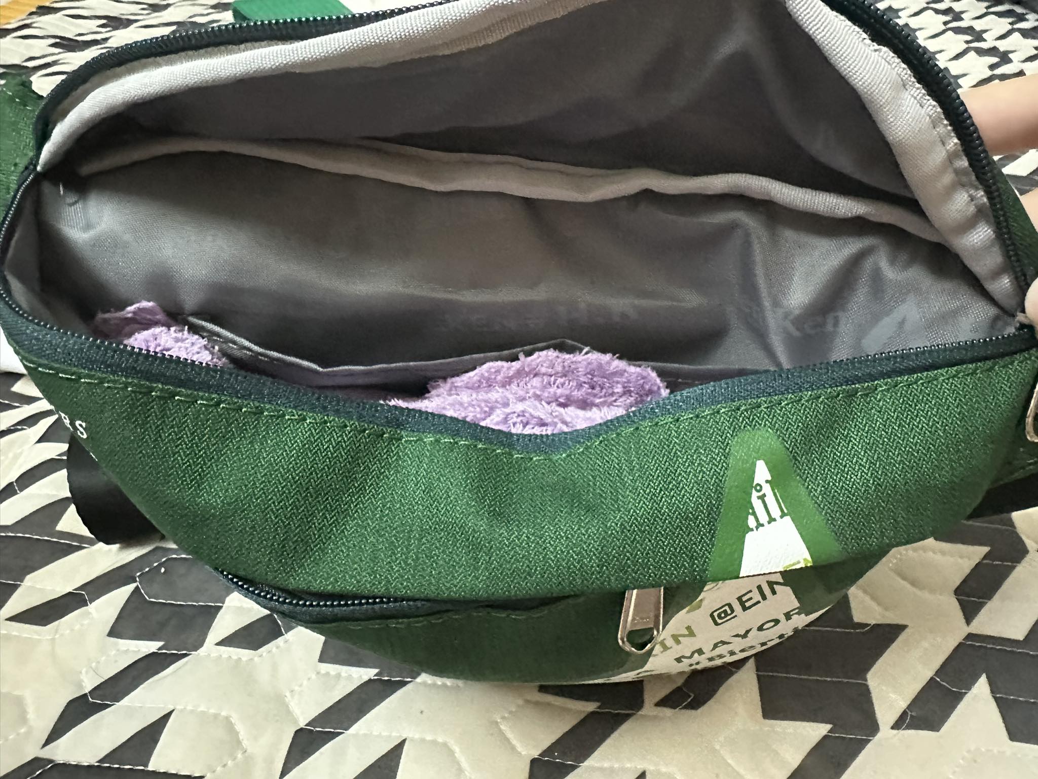 Túi đeo chéo, đeo vai Heineken