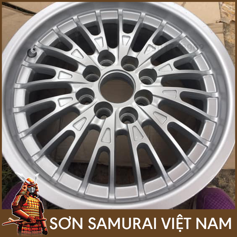 Sơn samurai 124 - chai sơn màu bạc sơn xịt samurai