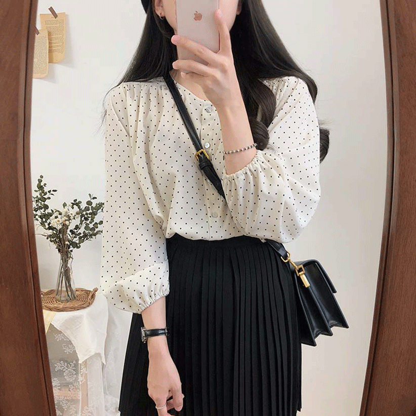 Áo Sơ Mi Voan Chấm Bi Cổ V Tay Dài Bo Chun