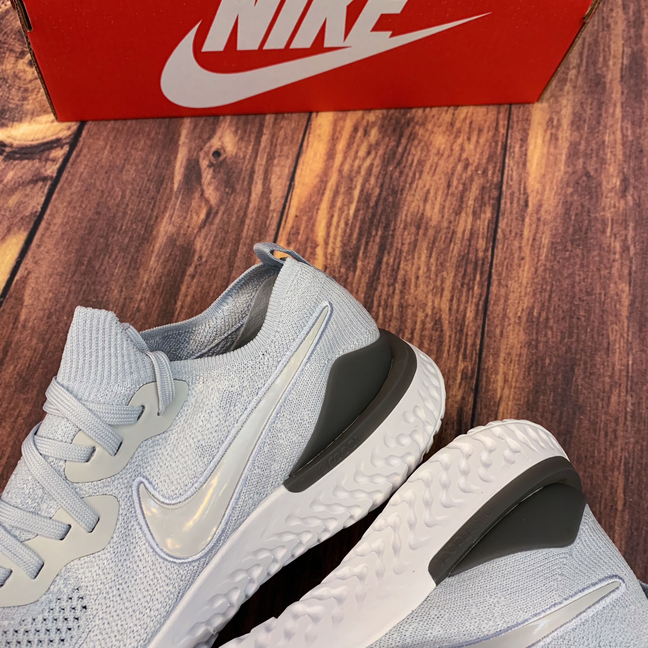 Giày Epic react mới êm bền nhẹ thoáng thể thao (Xám)