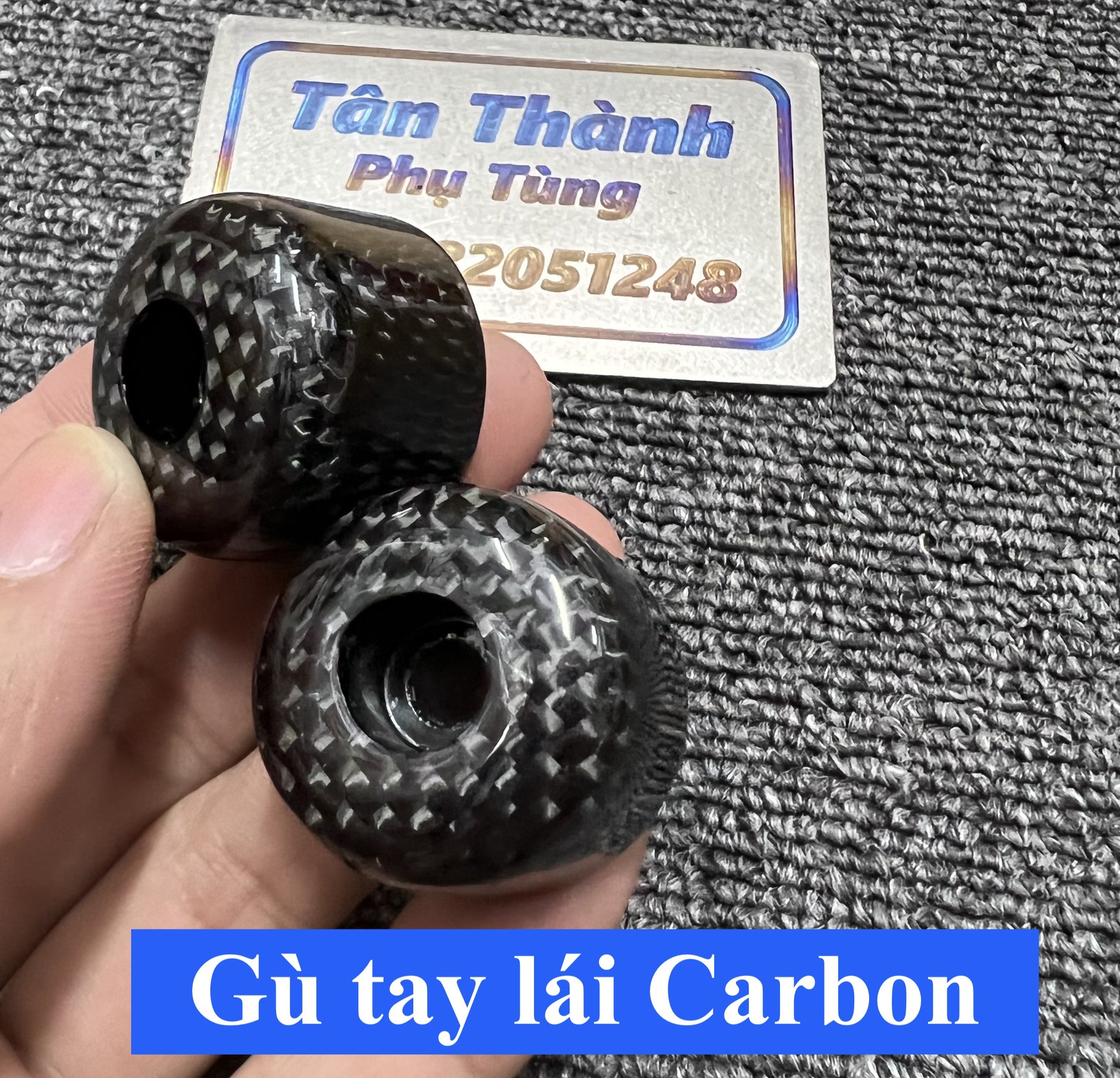 Gù Tay lái Carbon màu đen-1 cặp