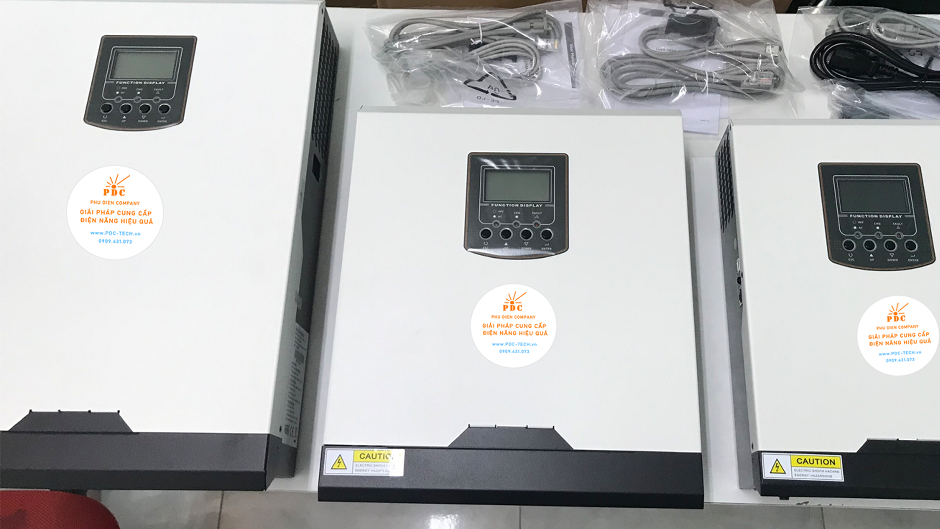 Biến tần độc lập AXPERT VM 2000 2kW MPPT - (PDC-TECH)