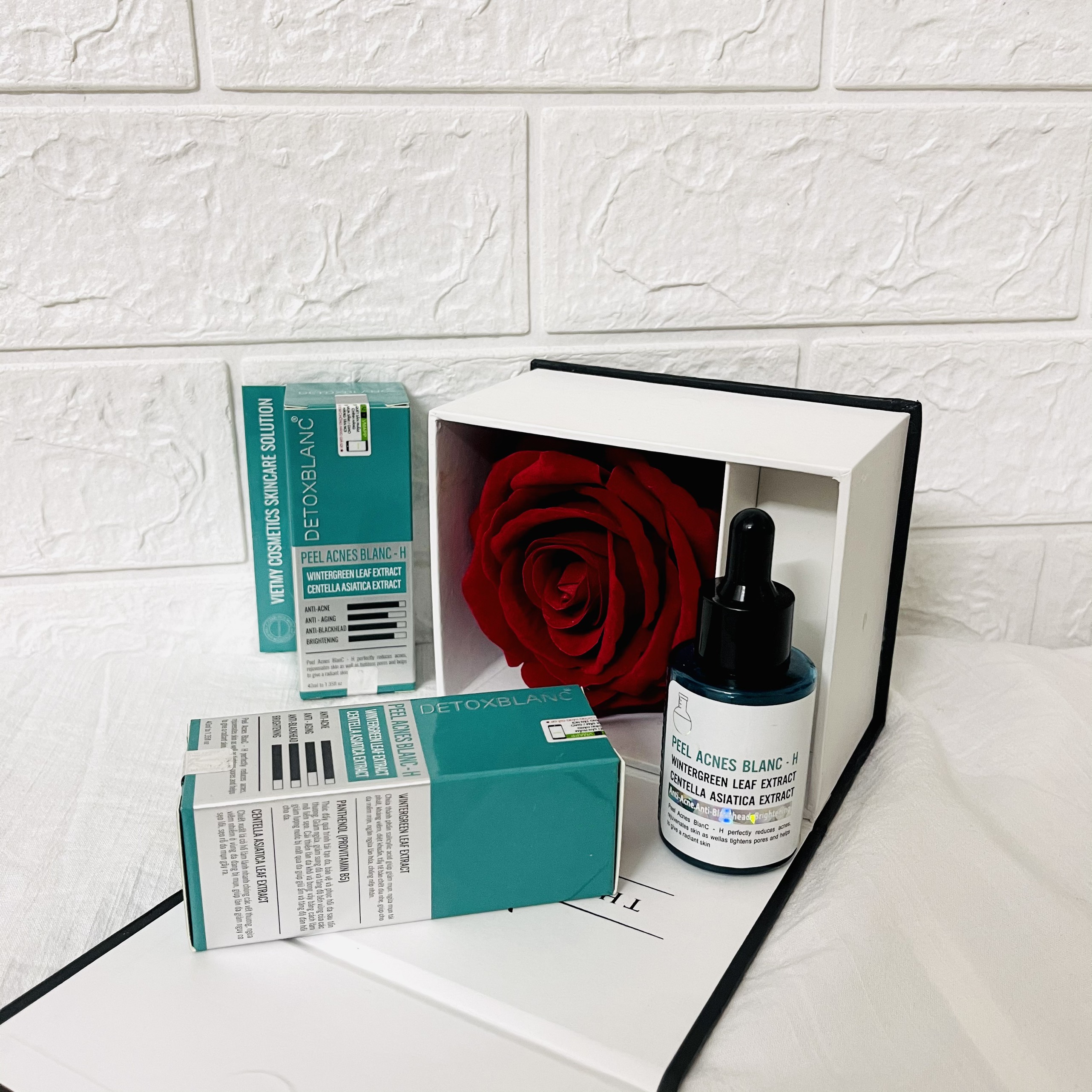 Serum làm sạch mụn, dưỡng da DetoxBlanc
