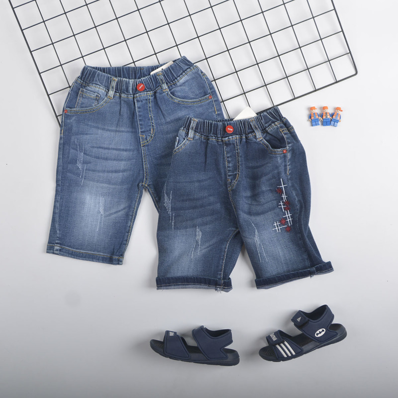 Nơi bán Quần short jean bé trai TrueKids Hàng Xuất Vải Mịn Mềm in hình chữ số, thêu sọc