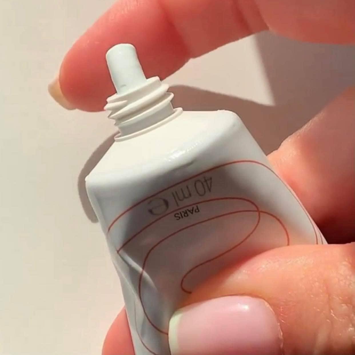 Kem dưỡng Avene Cicalfate liền sẹo mờ vết thâm