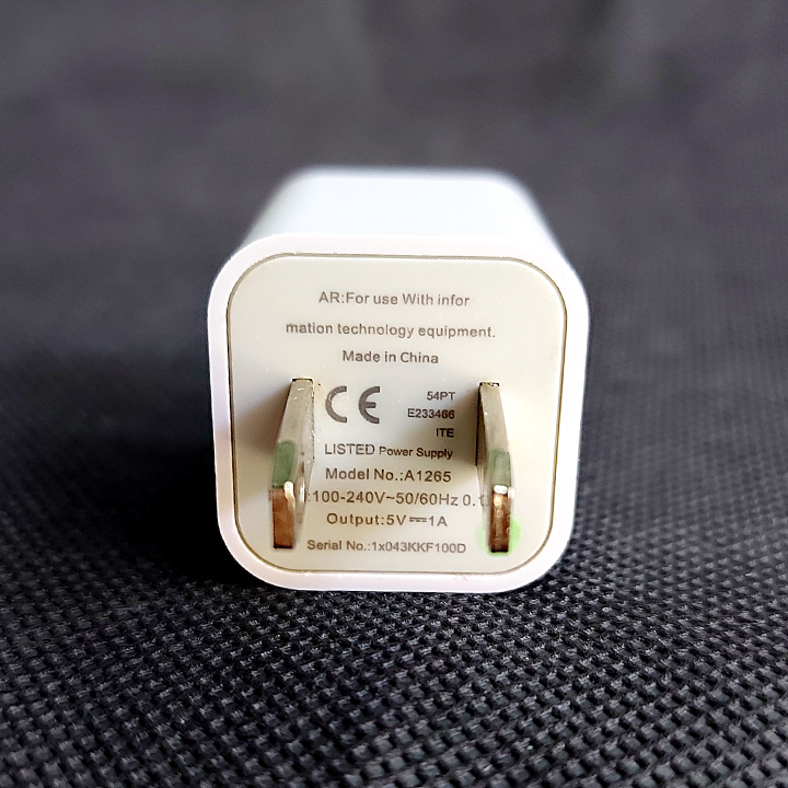 Củ Sạc cổng USB 1A / 2.1A model AR-2100 (Trắng)