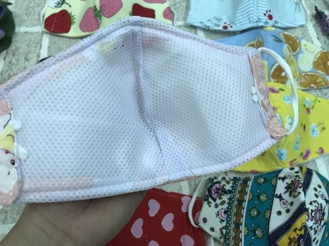 Khẩu Trang Vải 3 Lớp Họa Tiết