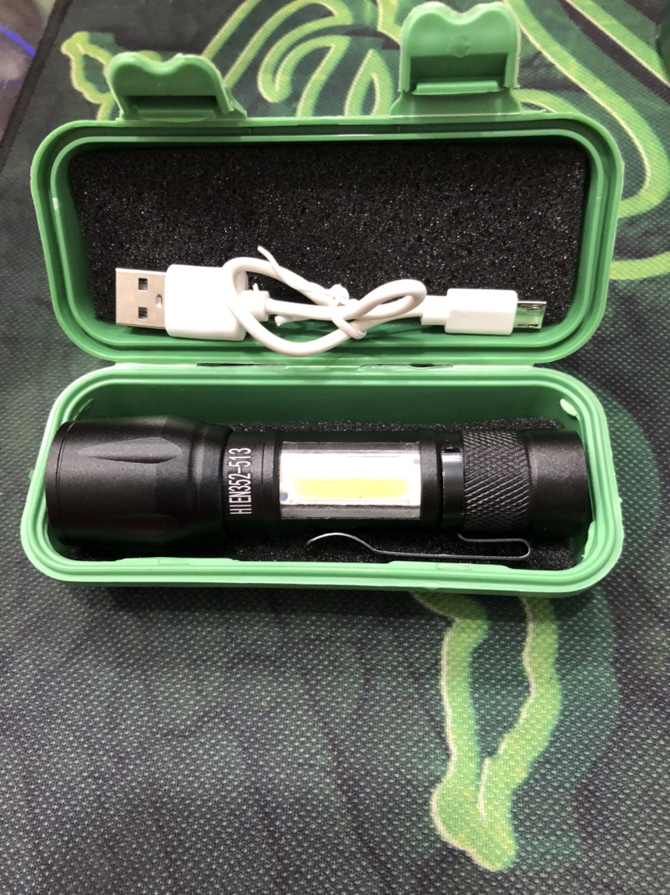 Đèn pin mini 1516 pin sạc