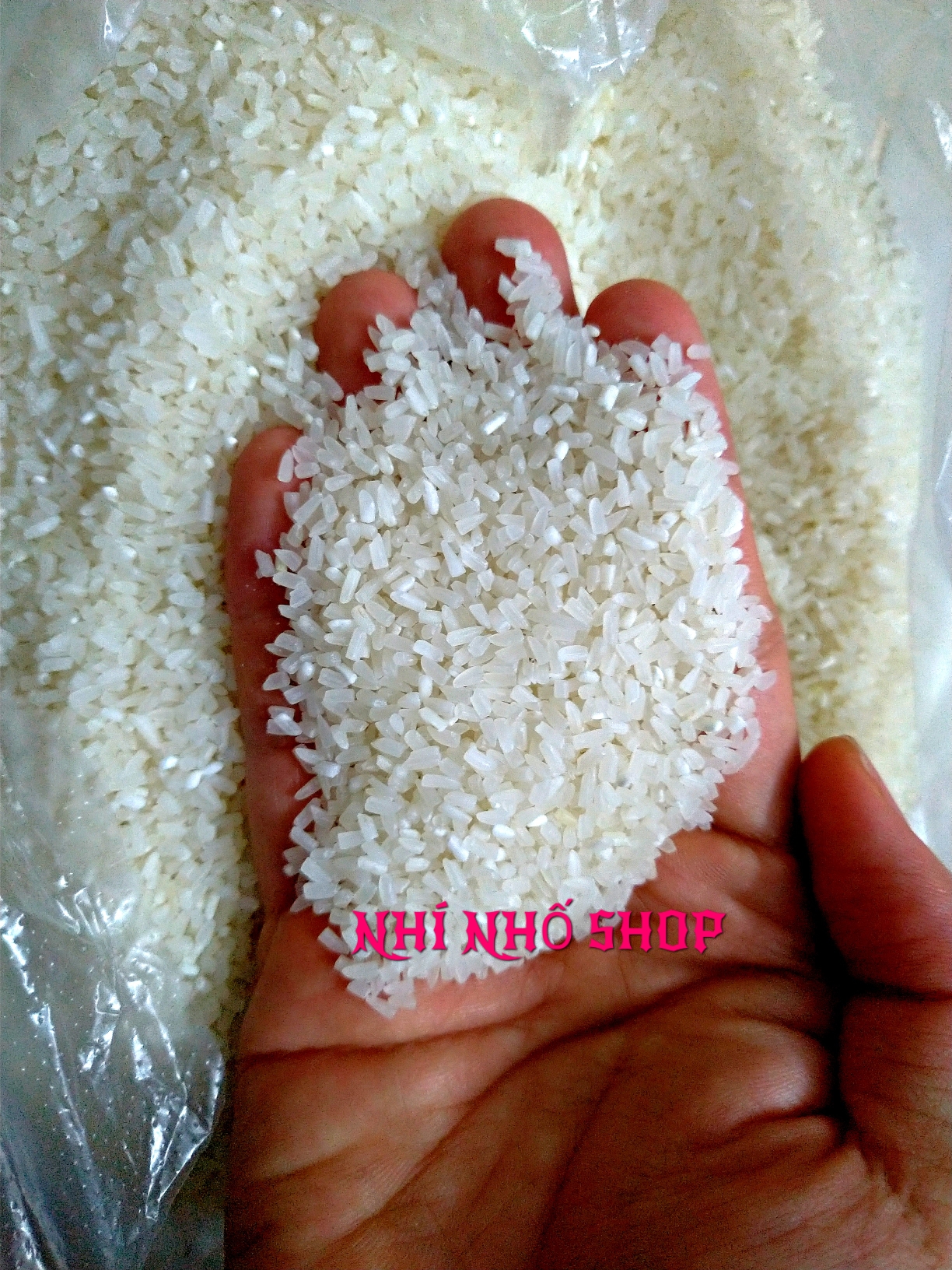 St25 Soc Trang Fragrant Rice (1kg Vacuum-Sealed Bag)