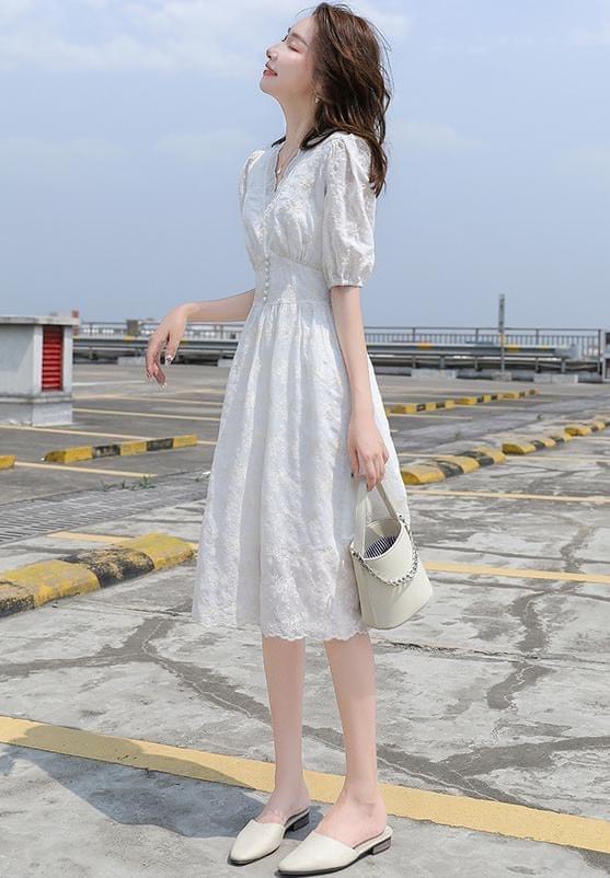 Váy maxi trắng