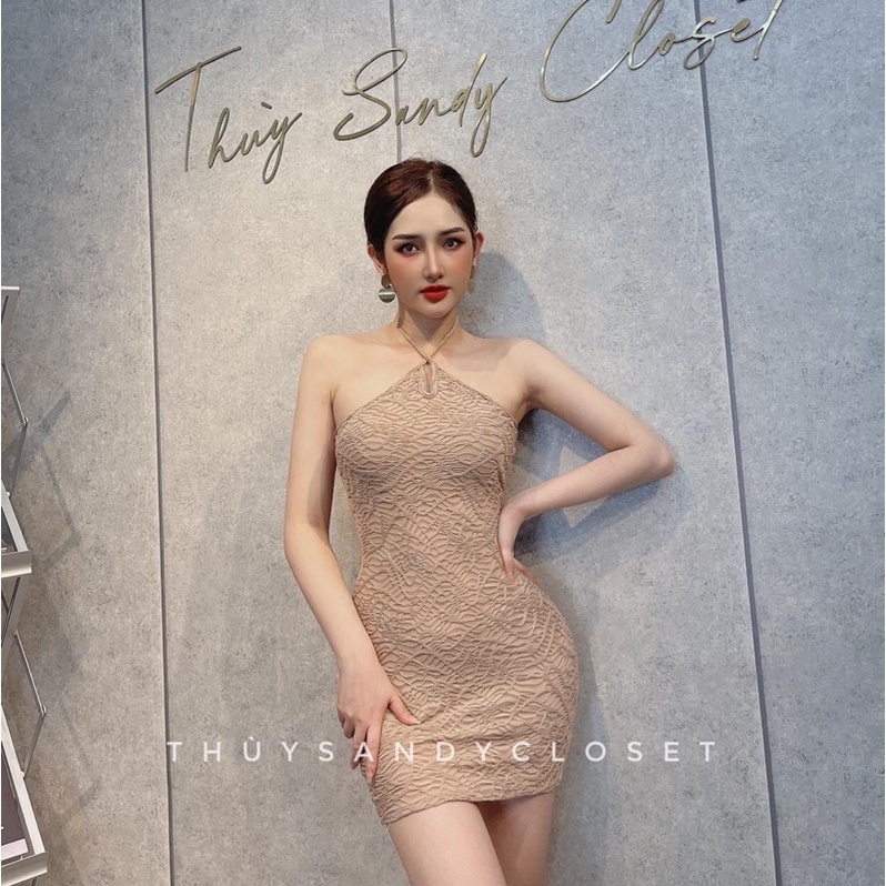 Đầm body nữ kiểu xốp yếm hở lưng