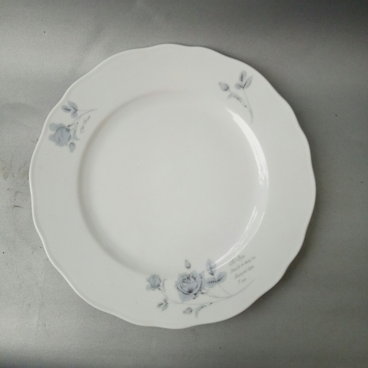Đĩa sứ hoa hồng đen sứ chuan kuo cao cấp