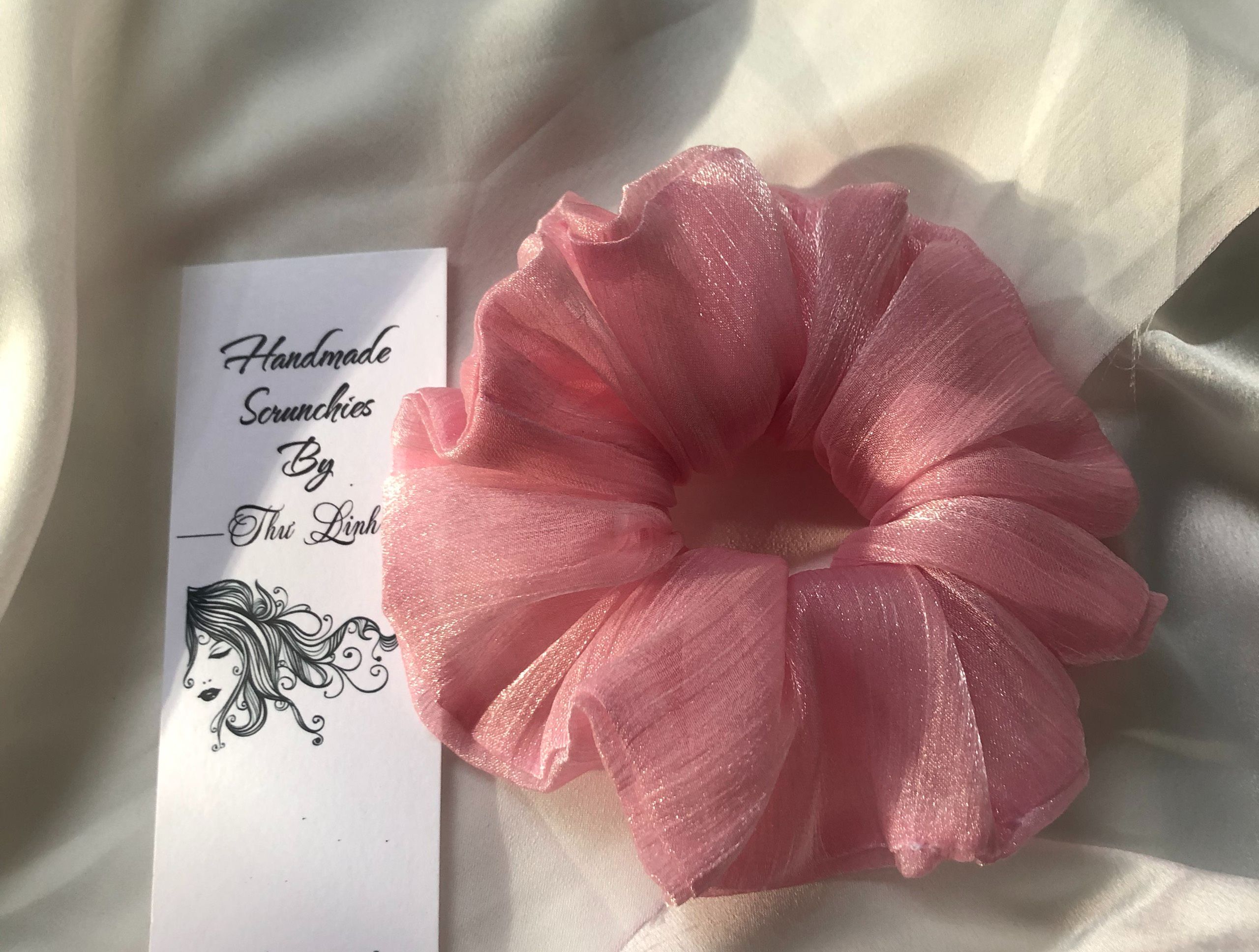 Dây buộc tóc, cột tóc vải Scrunchies lụa óng cao cấp, hàng thiết kế đẹp