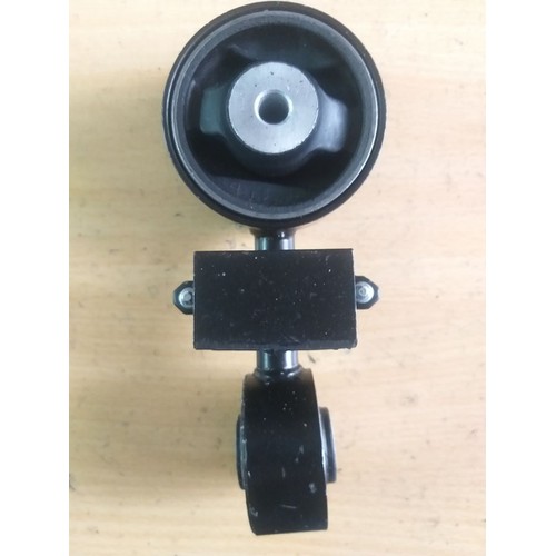 Chân máy thanh giằng Camry máy 2.4 đời 08-12