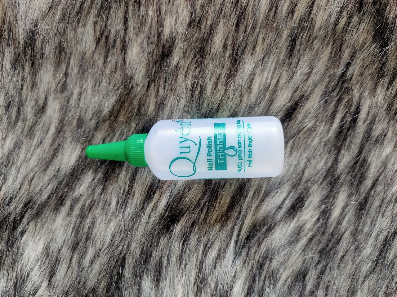 Nước pha sơn móng tay HÀNG CAO CẤP Quyên 40ml