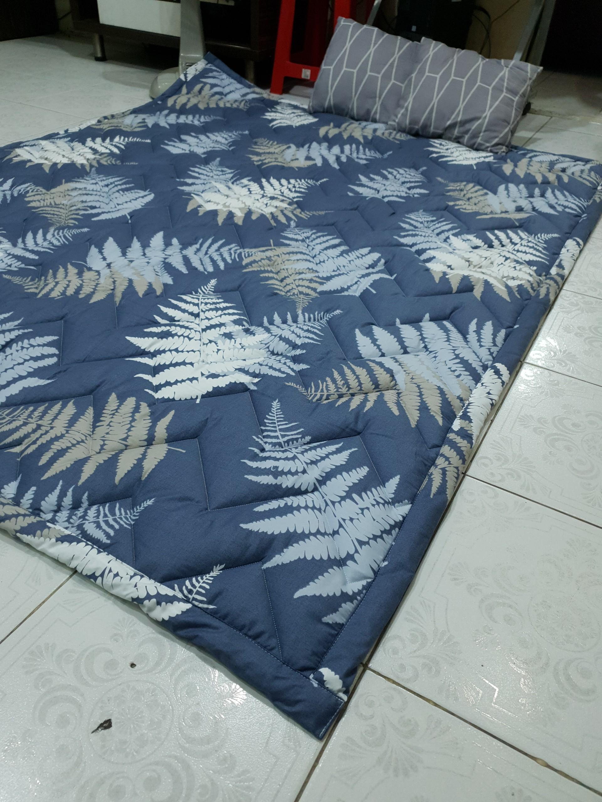 Nệm trải sàn kiêm đệm trải giường cotton lụa kiểu Nhật loại 1 tặng kèm lịch bàn mini 2019 160*200cm