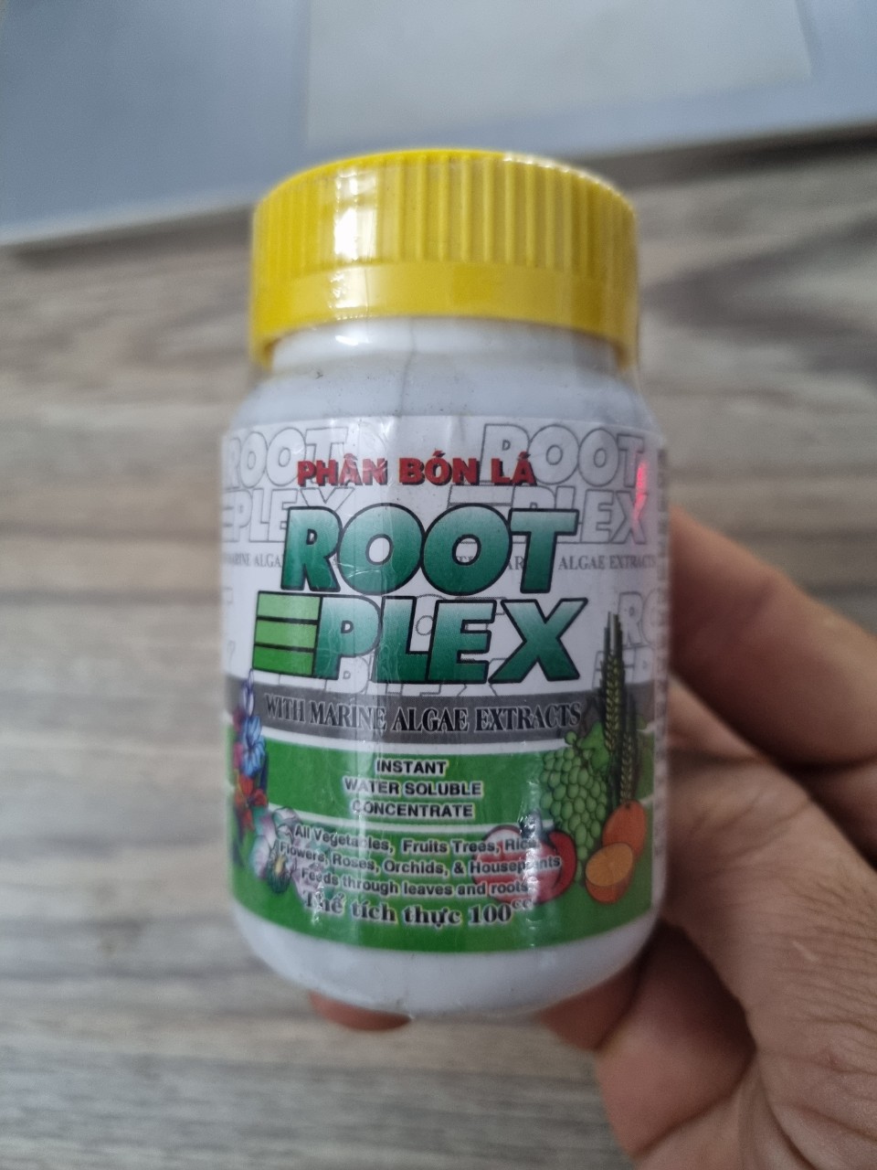 Phân bón lá hữu cơ root plex từ tảo biển 100ml