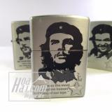 Bật lửa đá xăng HOAHAI  in hình Che Guevara (Bạc) + Tặng đèn led cắm cổng USB