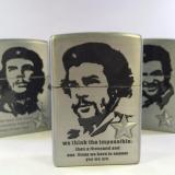 Bật lửa đá xăng HOAHAI  in hình Che Guevara (Bạc) + Tặng đèn led cắm cổng USB