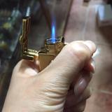 Bật lửa khò hình rắn hổ mang