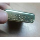 Bật lửa Zippo Marlboro hoa văn dập nổi