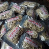 Hạt sen khô Tịnh Tâm 1kg MIỄN SHIP ( ĐẶC SẢN HUẾ , hạt khô xâu vòng loại đặc biệt )