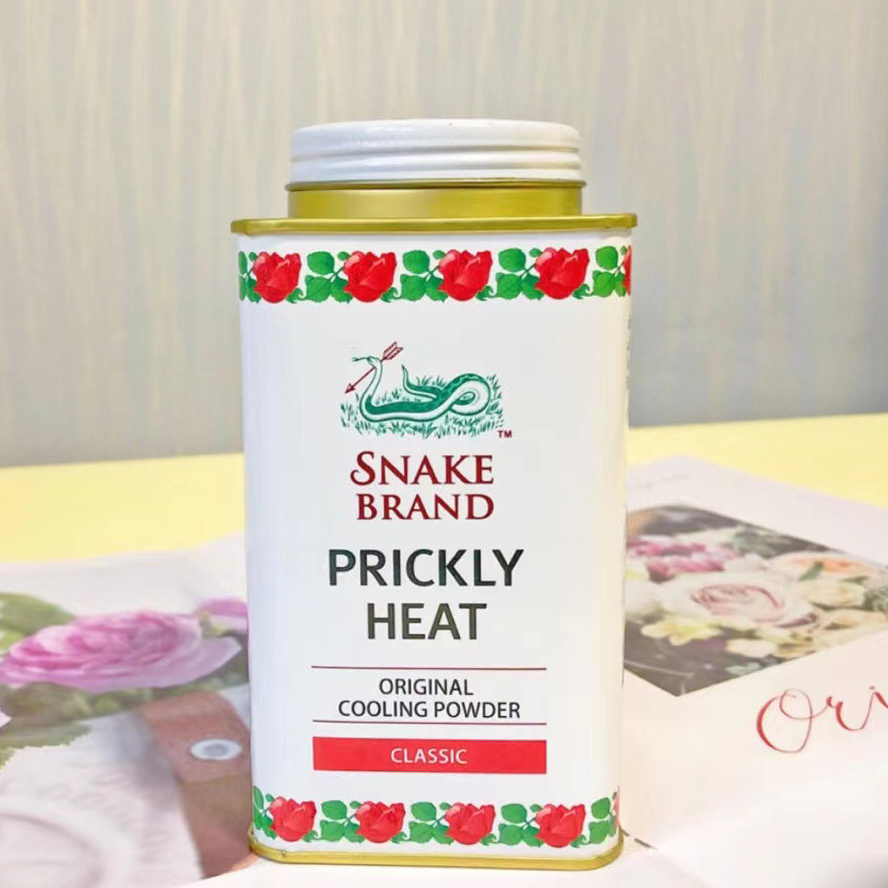 Phấn lạnh kiềm dầu Snake Brand Prickly Heat Thái Lan 140g