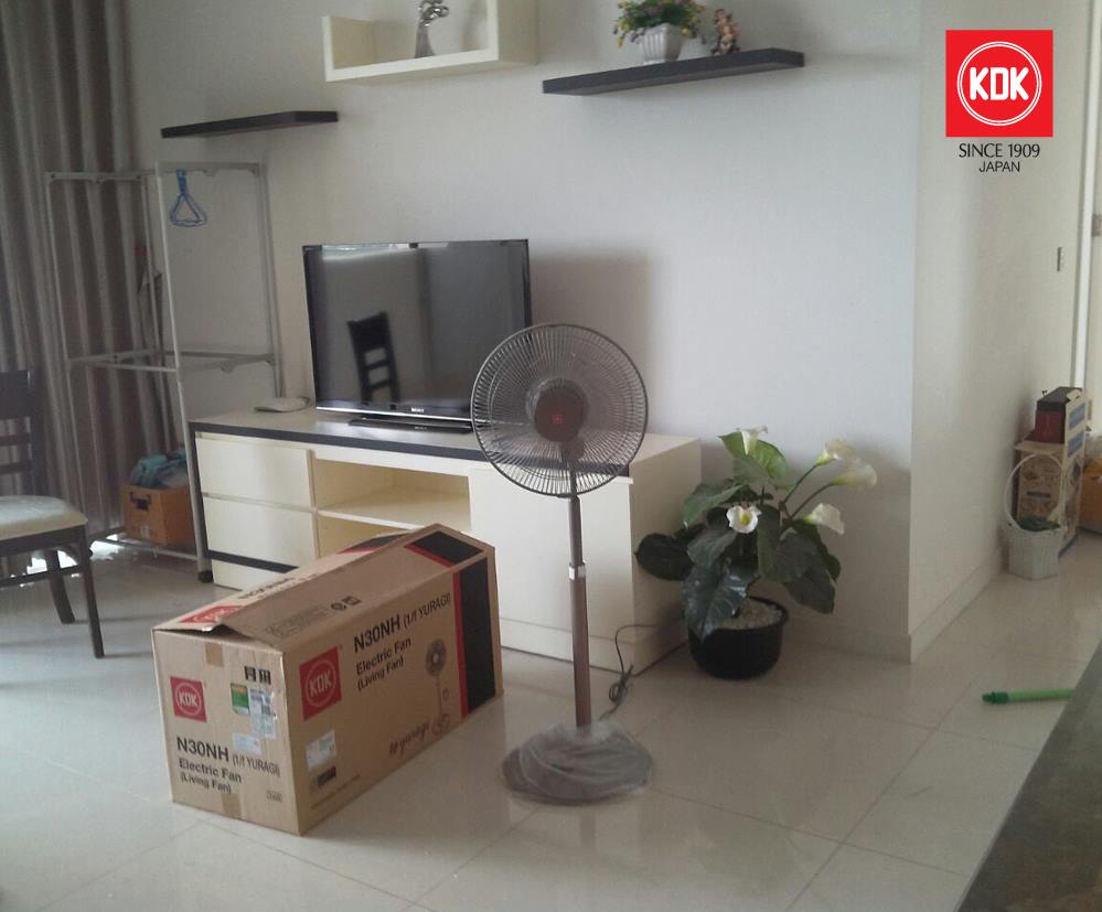Quạt lửng có điều khiển KDK N30NH