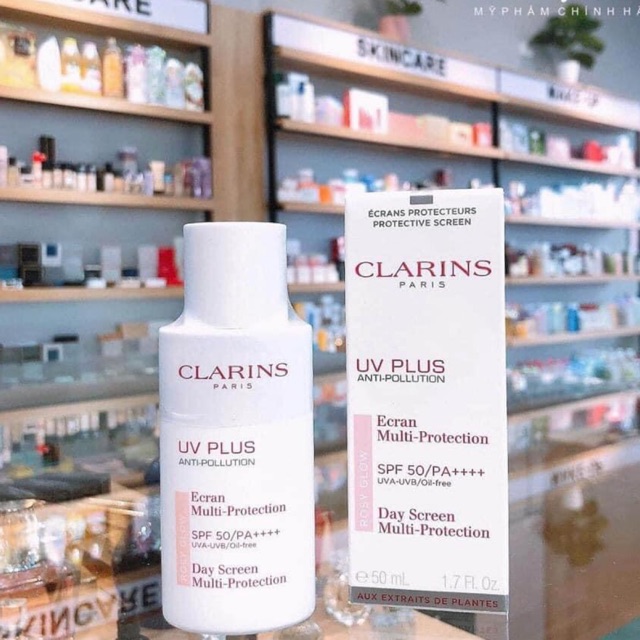 Kem chống nắng nâng tone rạng rỡ Clarins rosy glow vạch hồng