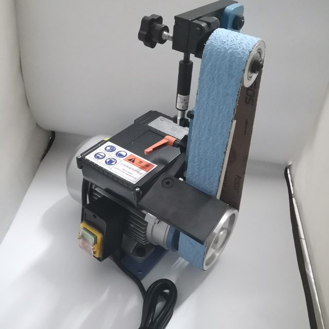 máy mài đai 750w