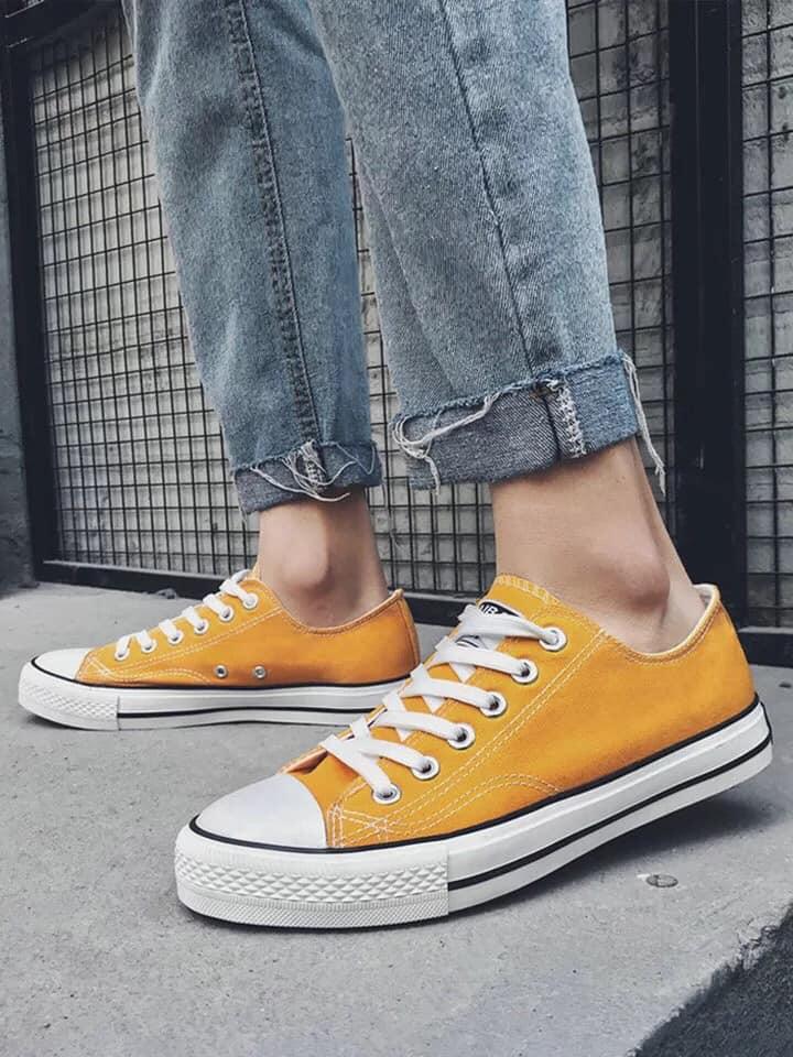 Giày sneaker nữ
