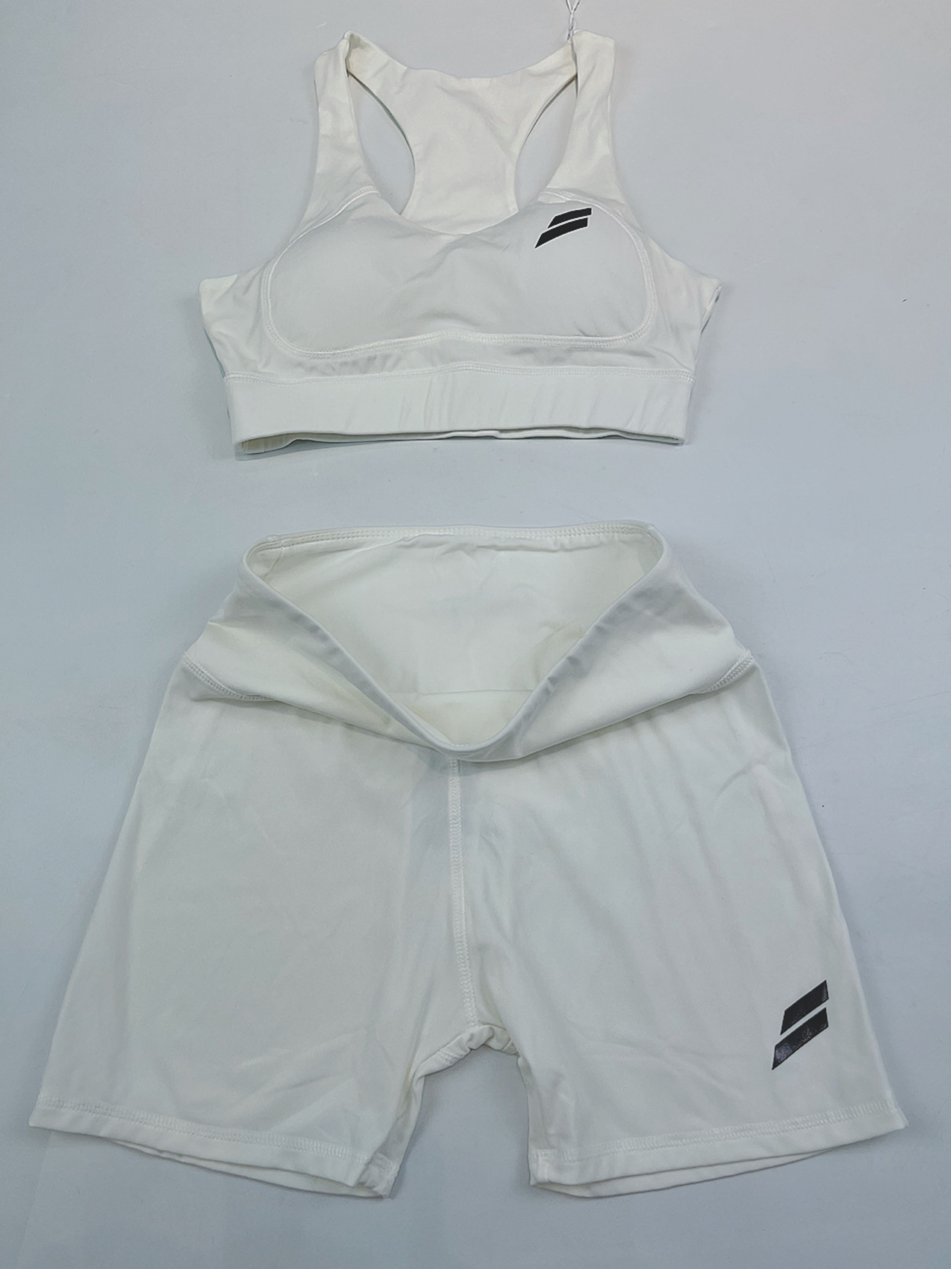 Set ngắn thời trang thể thao tập gym d.y.e