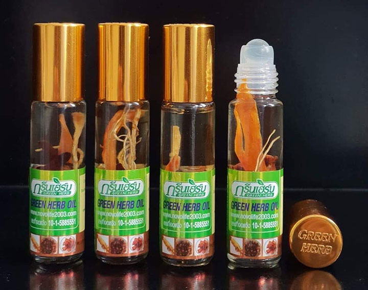 Dầu Lăn Nhân Sâm Green Herb Oil 8ml Thái Lan